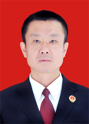 胡喻进(公诉科科长)3.jpg